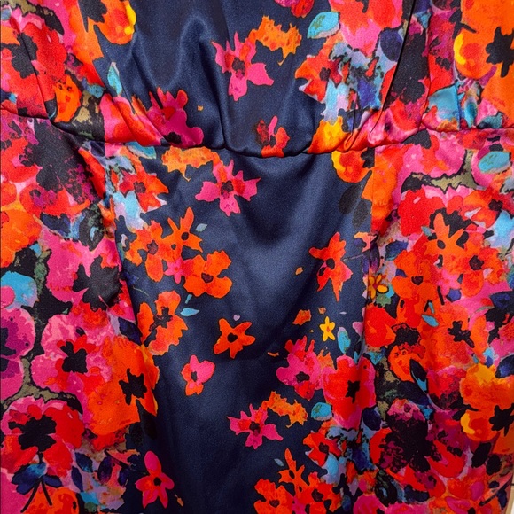 Evan Picone Vibrant Floral Sheath Dress Size 4 - Picture 2 of 6